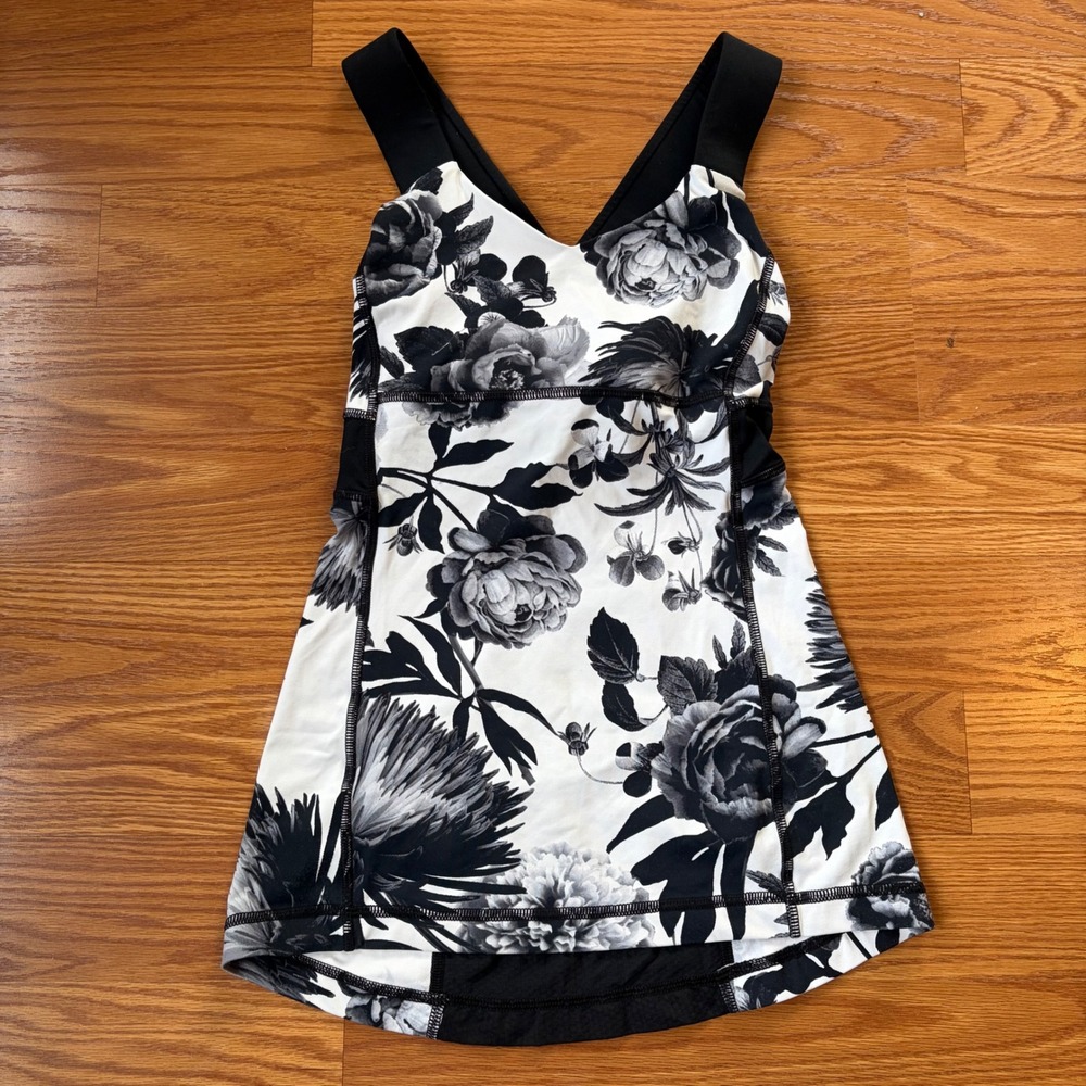 Lululemon Push Your‎ Limits Tank Black White Floral Racerback Size 2 Workout Gym